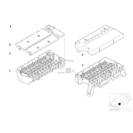 Obudowa bezpieczników 8-modułowa - 61138387544