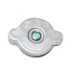 Korek chłodnicy BMW K40 K43 K44 K1200S K1200R K1300R - 17117105800