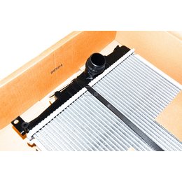 Chłodnica wody BMW F20 F21 F22 F23 F30 F31 F33 F34 F36 - 17118672102