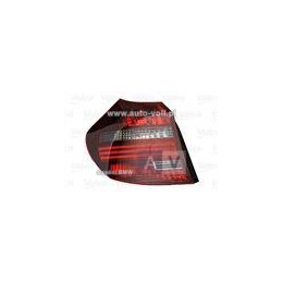 LAMPA TYLNA BMW 1 03.07-06.11 LE